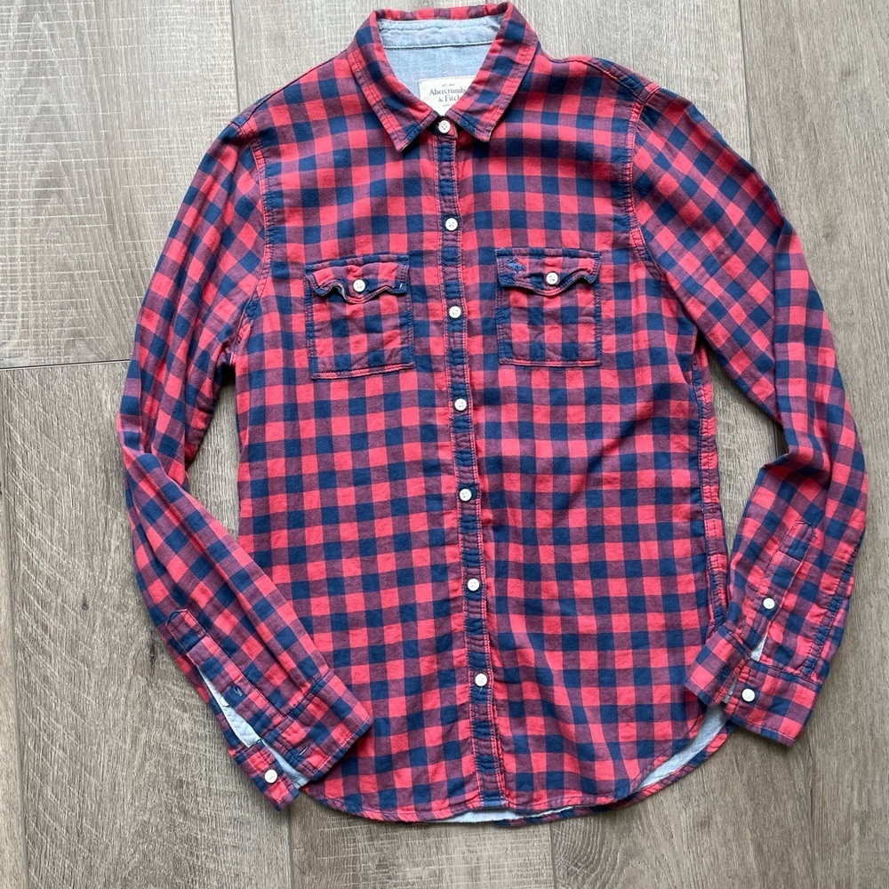 Abercrombie & Fitch Plaid Button Down Size XS